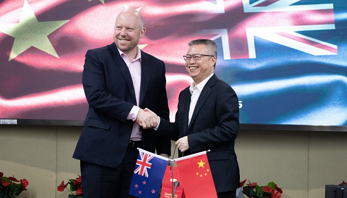New Zealand Ambassador to China H.E. Grahame Morton Visited CDI 0326